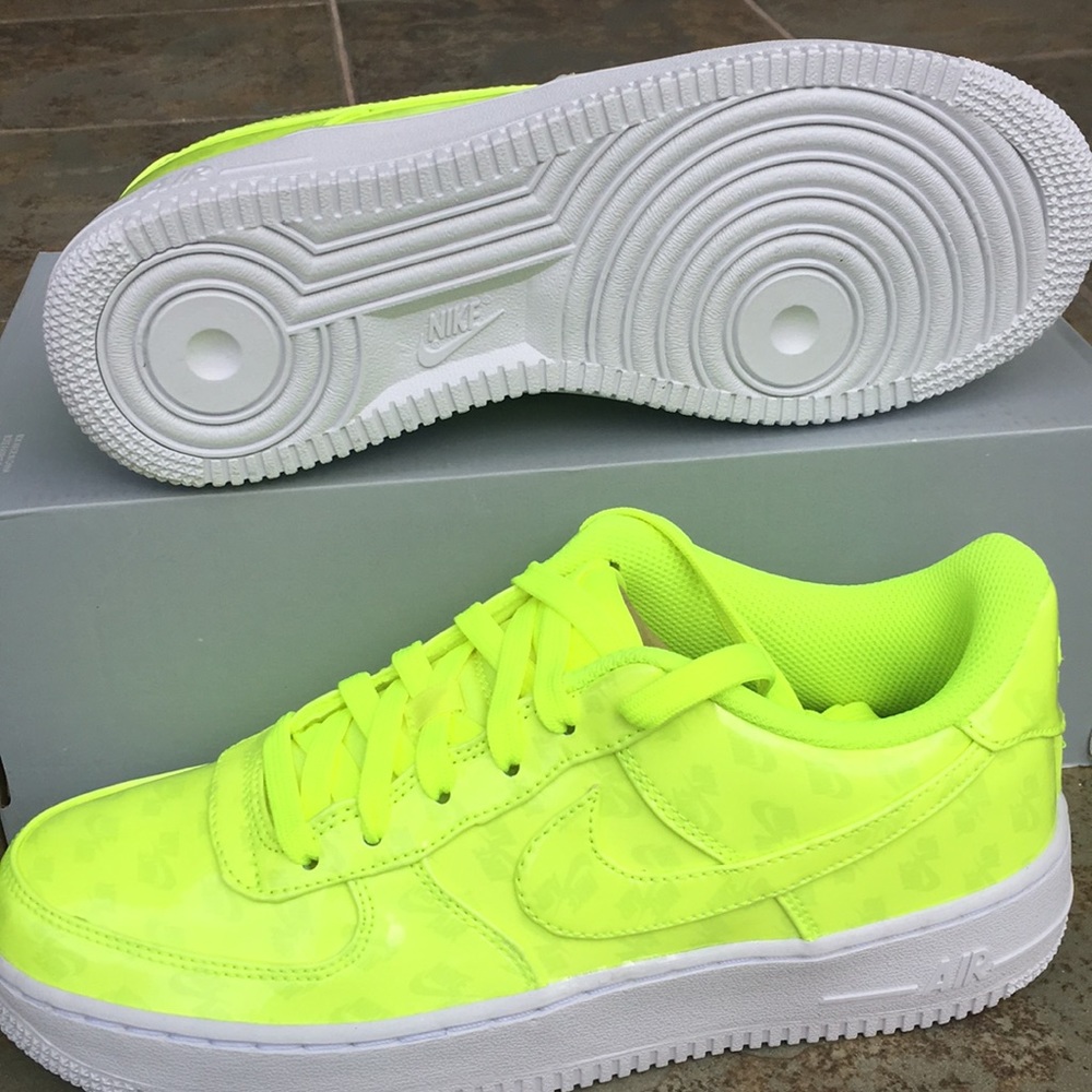 NIKE AIR FORCE 1 LV8 UV (GS) volt/volt-white-white - Picture 2 of 8